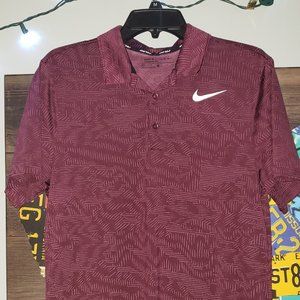 Burgundy Nike Golf Shirt DriFit Men S short sleeve